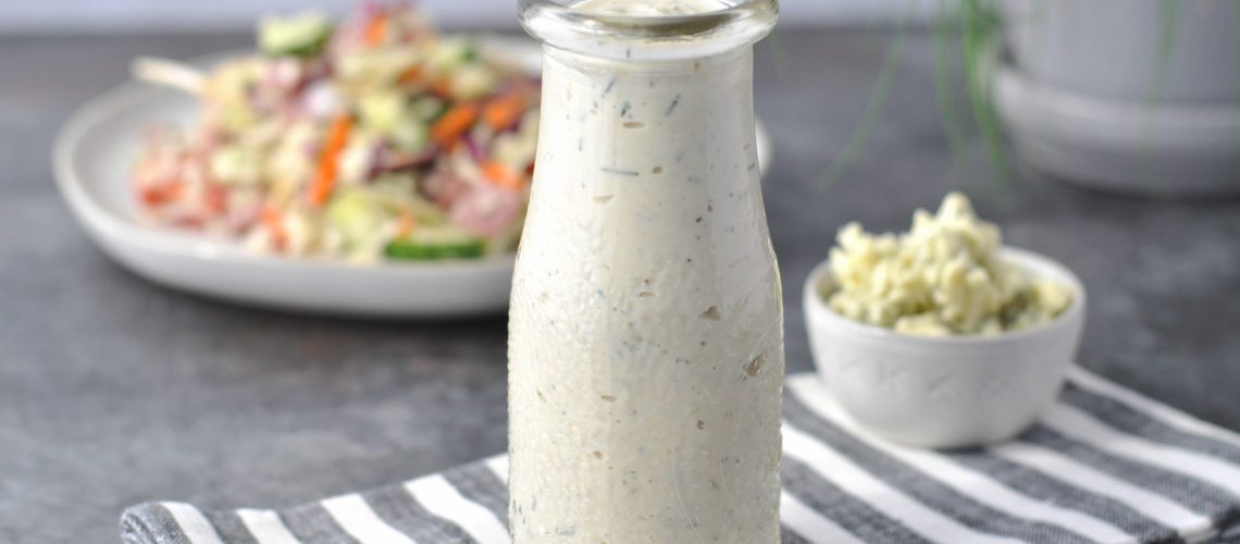Creamy-Chive-Blue-Cheese-Dressing